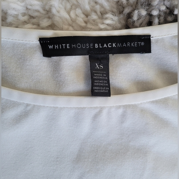 Striped Black and White 3/4 Sleeve Top | Size XS | White House Black Market - Picture 4 of 6